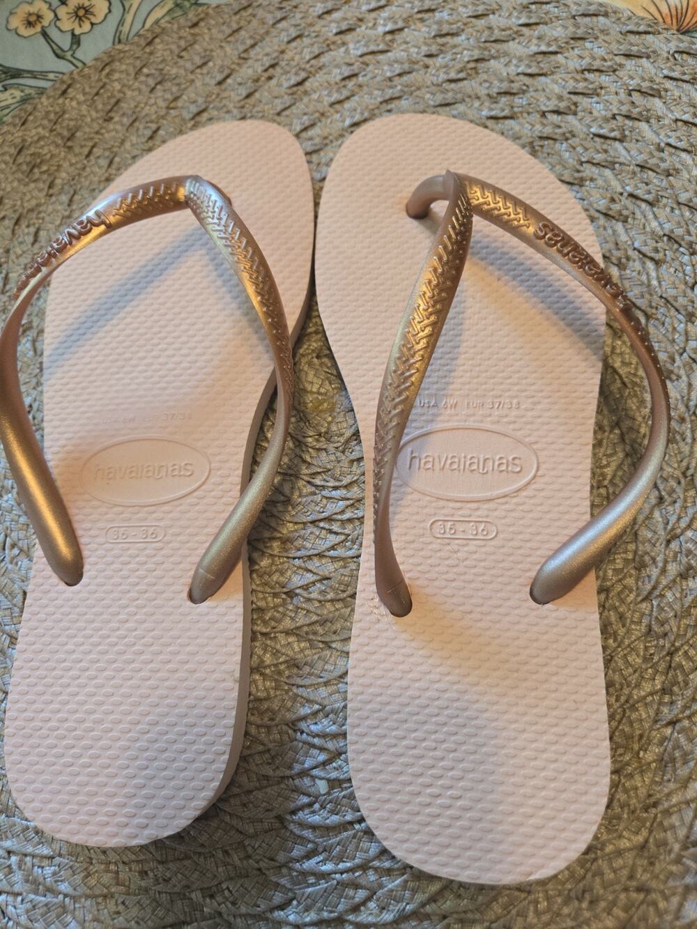 Havaianas Slim Rose Blush Flip Flops Sandals Size 6